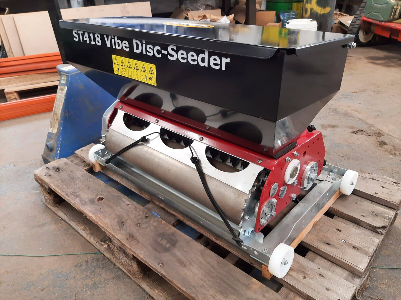 Maredo ST418 vibe disc seeder cartridge - معدات بذار: صور 1 Maredo ST418 vibe disc seeder cartridge - معدات بذار: صور 1