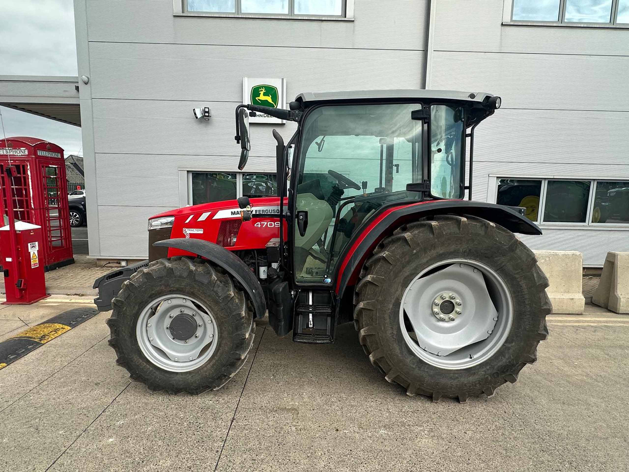 Massey Ferguson 4709 - جرار: صور 2 Massey Ferguson 4709 - جرار: صور 2