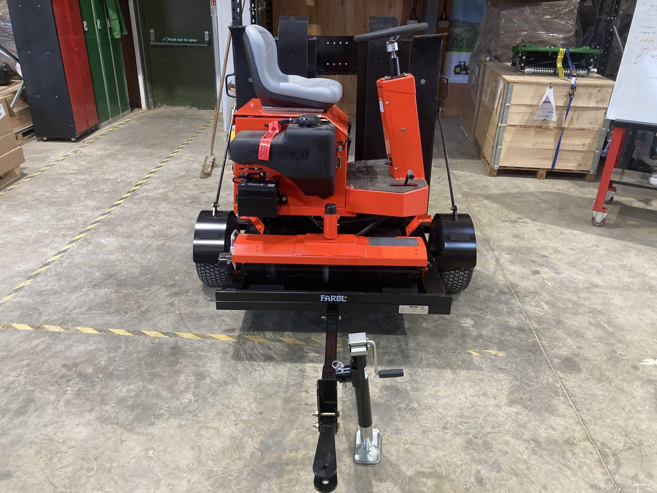 Smithco Tournament Ultra 7580 Greensroller - معدات الحدائق: صور 3 Smithco Tournament Ultra 7580 Greensroller - معدات الحدائق: صور 3