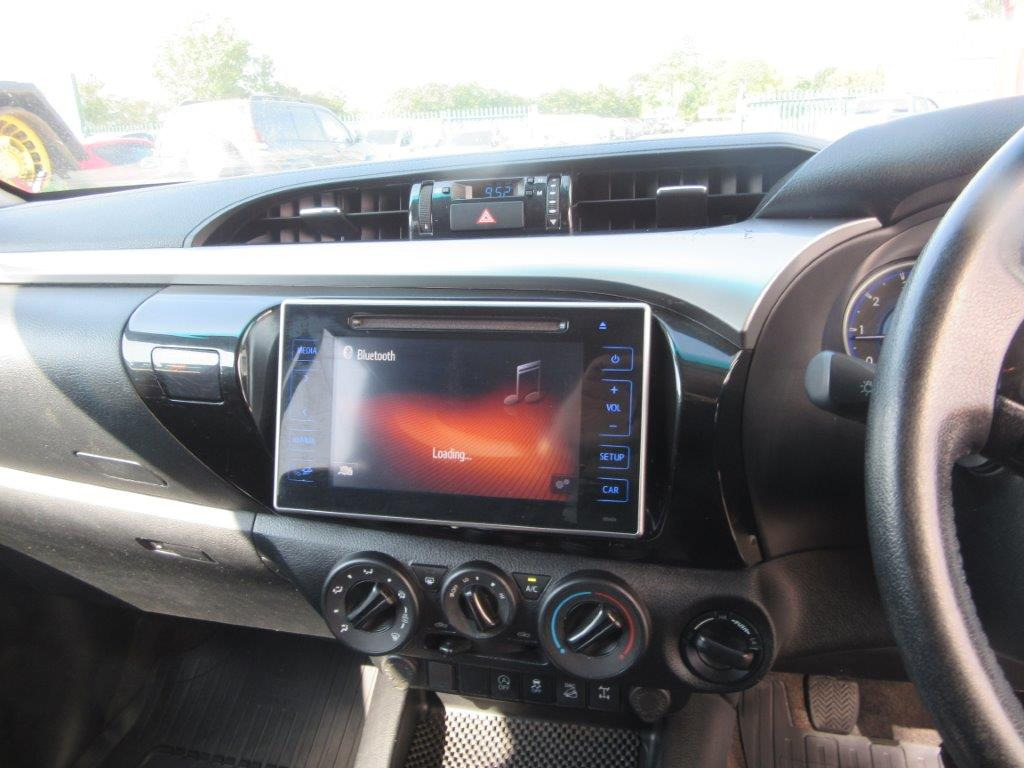 شاحنة البيك أب TOYOTA HILUX ICON D-4D 4WD DOUBLE CAB: صور 15
