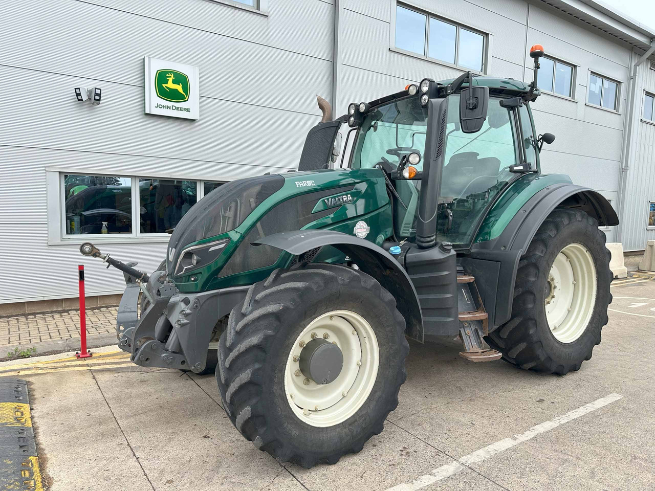 Valtra T174EV - جرار: صور 1 Valtra T174EV - جرار: صور 1