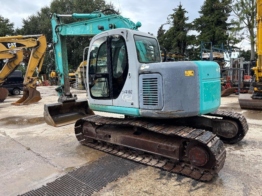 Kobelco SK 135 - حفارات زحافة: صور 2 Kobelco SK 135 - حفارات زحافة: صور 2