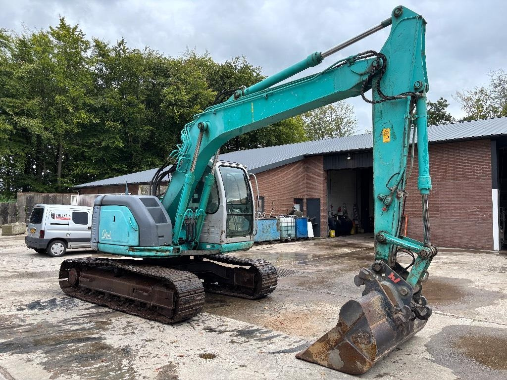Kobelco SK 135 - حفارات زحافة: صور 4 Kobelco SK 135 - حفارات زحافة: صور 4