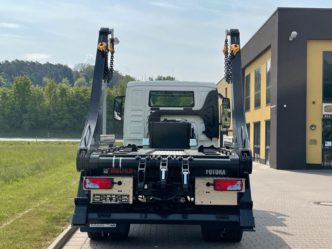 MAN TGM 18.320 4x2 Euro 6e Hiab Multilift Futura 12 - قلابات, شاحنة كرين: صور 5 MAN TGM 18.320 4x2 Euro 6e Hiab Multilift Futura 12 - قلابات, شاحنة كرين: صور 5