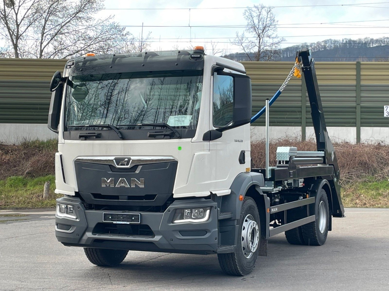 MAN TGM 18.320 4x2 Euro 6e Hyva Absetzkipper - قلابات, شاحنة كرين: صور 2 MAN TGM 18.320 4x2 Euro 6e Hyva Absetzkipper - قلابات, شاحنة كرين: صور 2