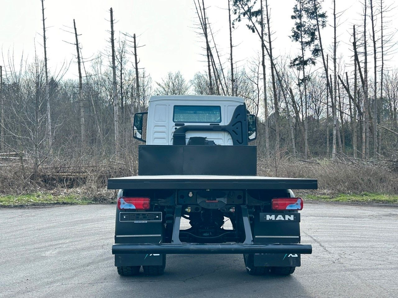 MAN TGM 18.320 4x4 Euro 6e Plato - شاحنات مسطحة: صور 5 MAN TGM 18.320 4x4 Euro 6e Plato - شاحنات مسطحة: صور 5
