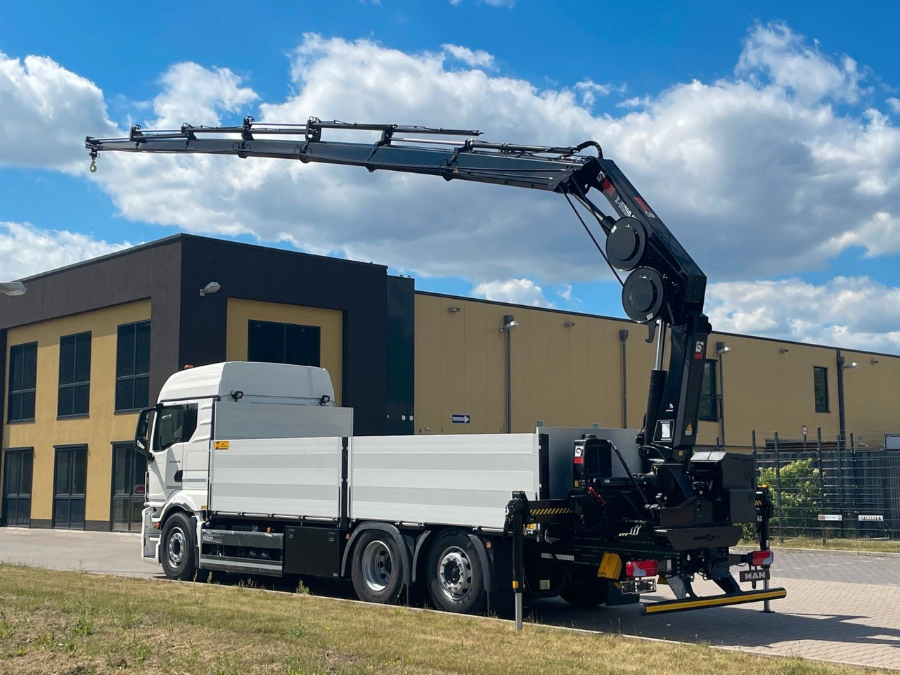 MAN TGS 26.480 /6X2 Euro6 Retarder HIAB 228 - 6 - شاحنة كرين: صور 3 MAN TGS 26.480 /6X2 Euro6 Retarder HIAB 228 - 6 - شاحنة كرين: صور 3