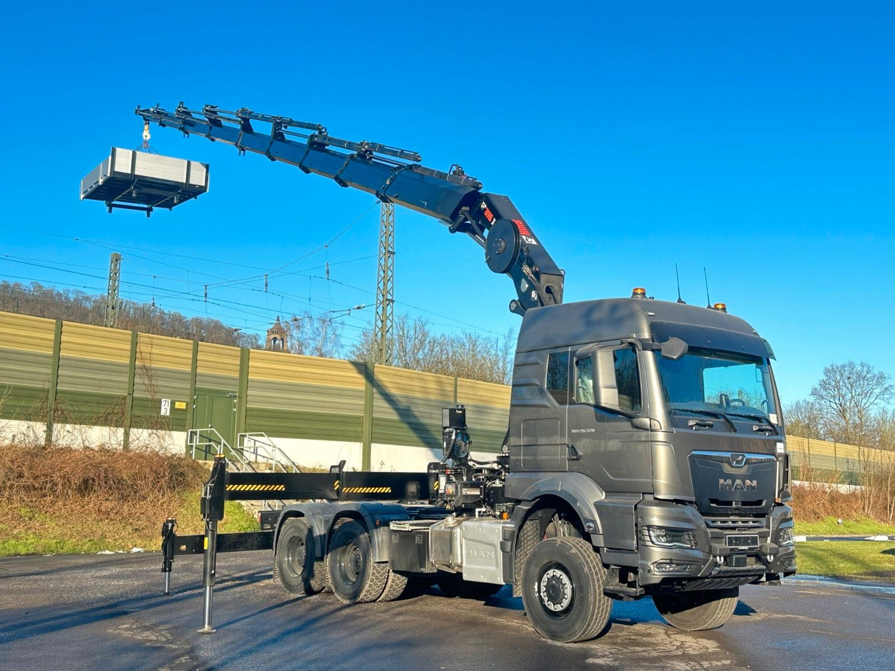MAN TGS 26.520 6x6 Kran HIAB X-HIPRO 548E-8 - شاحنة كرين: صور 1 MAN TGS 26.520 6x6 Kran HIAB X-HIPRO 548E-8 - شاحنة كرين: صور 1