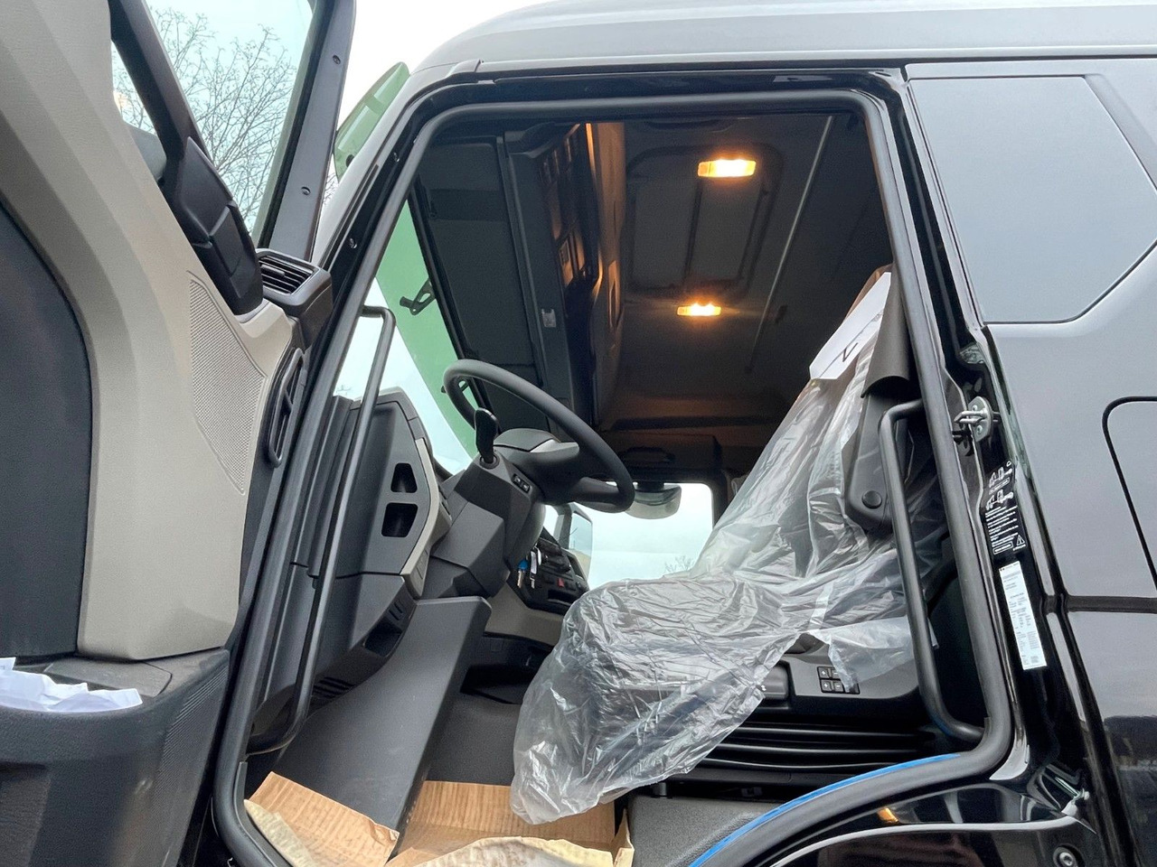 شاحنة قطع الأشجار, شاحنة كرين MAN TGS 33.510 6X4 BL Euro6e LogLift 165Z: صور 14