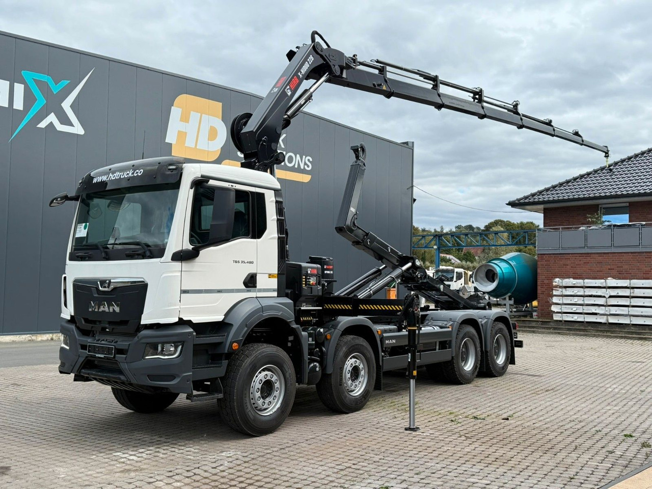 MAN TGS 35.480 8x4 Abrollkipper + Kran HIAB 228-6 - شاحنة ذات الخطاف, شاحنة كرين: صور 2 MAN TGS 35.480 8x4 Abrollkipper + Kran HIAB 228-6 - شاحنة ذات الخطاف, شاحنة كرين: صور 2