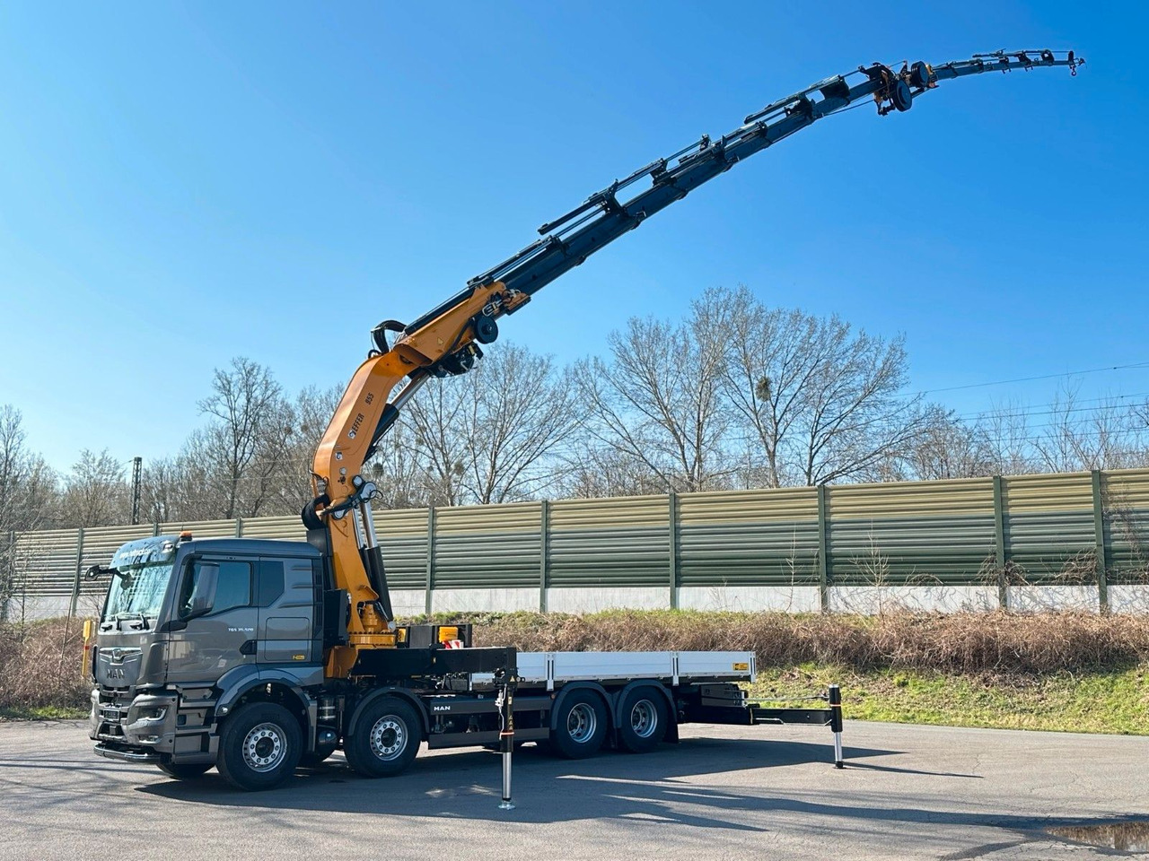 MAN TGS 35.520 8X4 TG 3 EFFER 955-8s +Jib 6sAUTOKRAN - شاحنة كرين: صور 4 MAN TGS 35.520 8X4 TG 3 EFFER 955-8s +Jib 6sAUTOKRAN - شاحنة كرين: صور 4