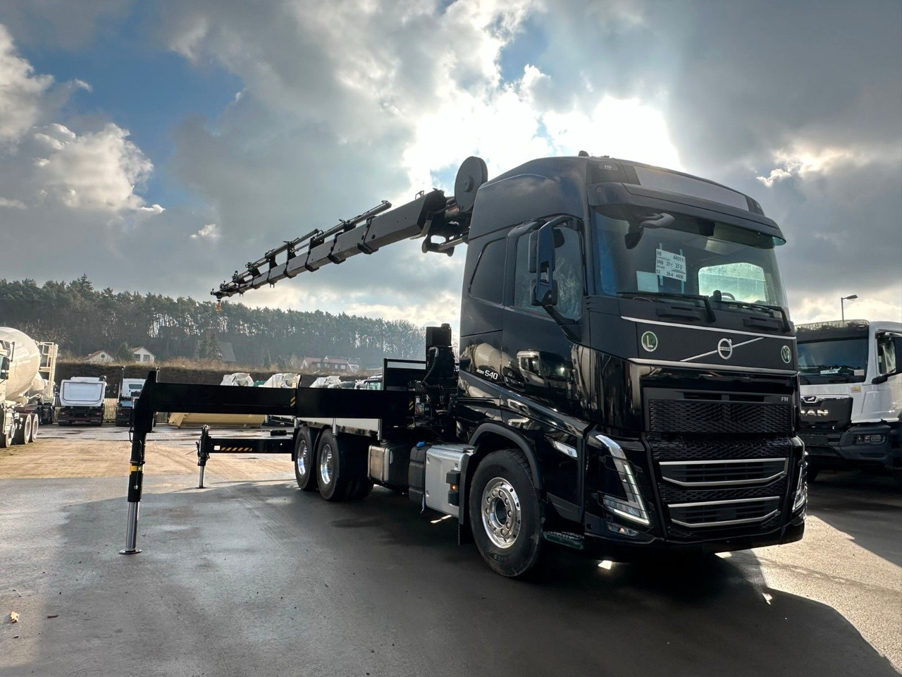 Volvo FH 540 6x4 Euro6e HIAB X-HIPRO 548 E 8 - شاحنة كرين: صور 4 Volvo FH 540 6x4 Euro6e HIAB X-HIPRO 548 E 8 - شاحنة كرين: صور 4
