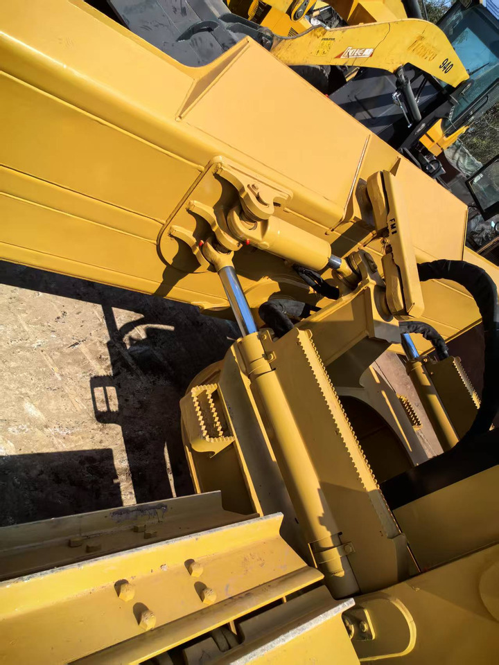 CATERPILLAR D6K - بلدوزر: صور 4 CATERPILLAR D6K - بلدوزر: صور 4