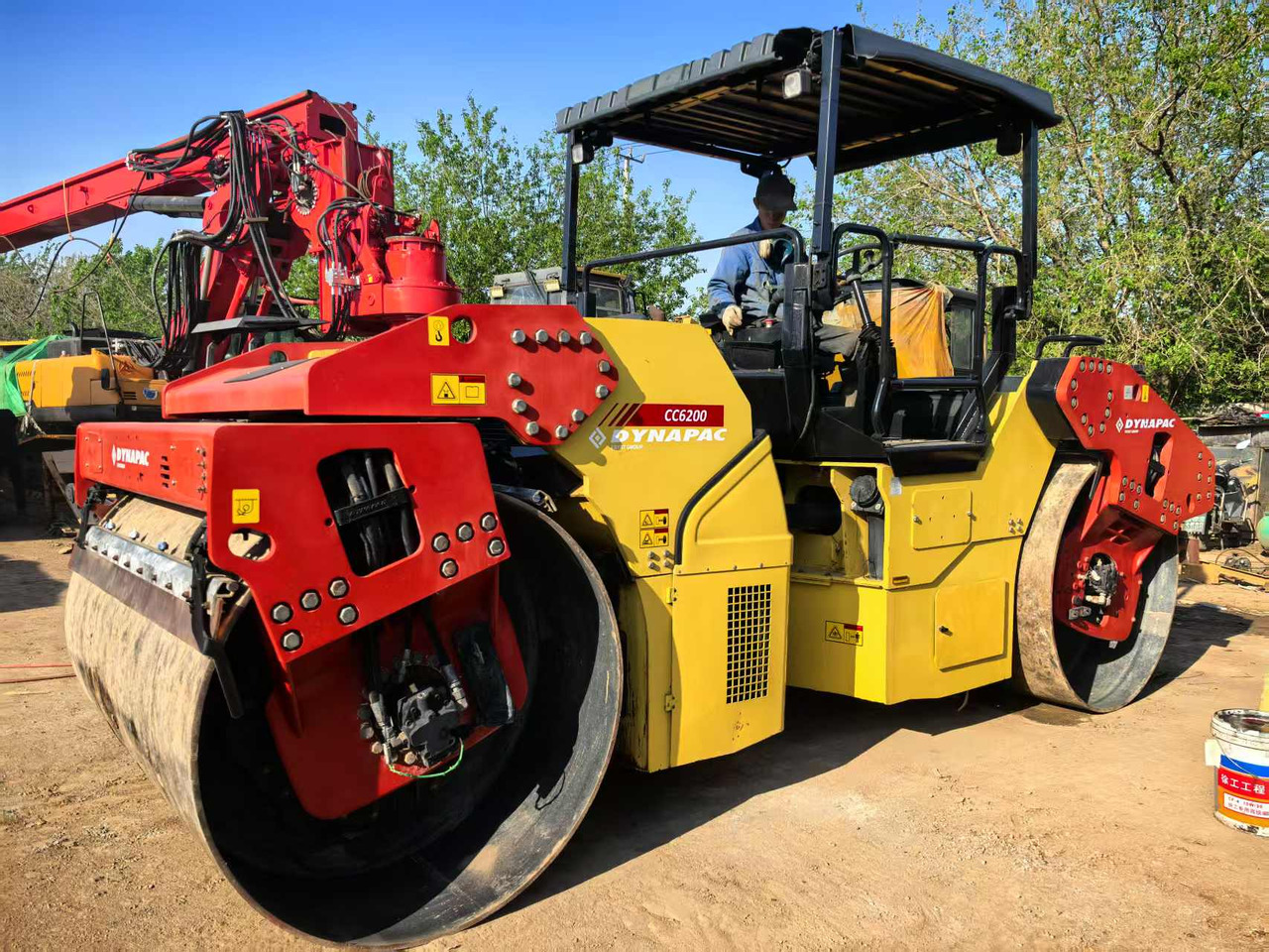 DYNAPAC CC6200 - مدحلة الأسفلت: صور 2 DYNAPAC CC6200 - مدحلة الأسفلت: صور 2