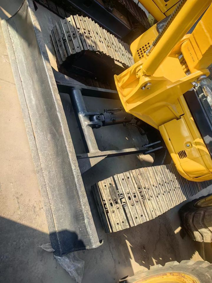 High Quality 5.5 Ton Used Mini Komatsu PC 55MR Earth-Moving Small Machinery Pc55mr Pc55 PC 50 in Stock - حفارة مصغرة: صور 5 High Quality 5.5 Ton Used Mini Komatsu PC 55MR Earth-Moving Small Machinery Pc55mr Pc55 PC 50 in Stock - حفارة مصغرة: صور 5