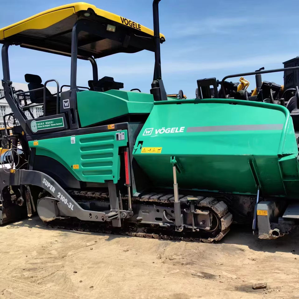 High Quality Used VOGELE 2100-3L Paver Construction Machinery Good Condition VOGELE Paver - العامل بالقار: صور 1 High Quality Used VOGELE 2100-3L Paver Construction Machinery Good Condition VOGELE Paver - العامل بالقار: صور 1