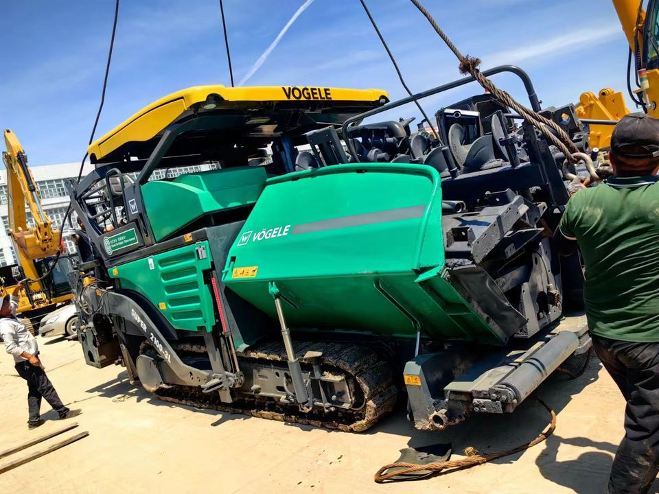 High Quality Used VOGELE 2100-3L Paver Construction Machinery Good Condition VOGELE Paver - العامل بالقار: صور 5 High Quality Used VOGELE 2100-3L Paver Construction Machinery Good Condition VOGELE Paver - العامل بالقار: صور 5