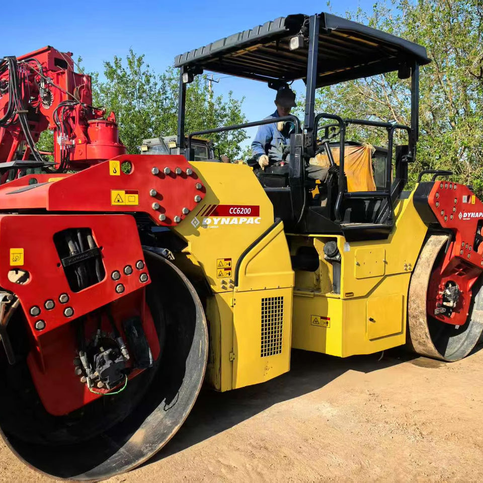 Hot Sale Used Dynapac CC6200 Road Roller Good Condition Double Steel Wheel Original Sweden Construction Machine Cheap Loader - مدحلة الأسفلت: صور 1 Hot Sale Used Dynapac CC6200 Road Roller Good Condition Double Steel Wheel Original Sweden Construction Machine Cheap Loader - مدحلة الأسفلت: صور 1