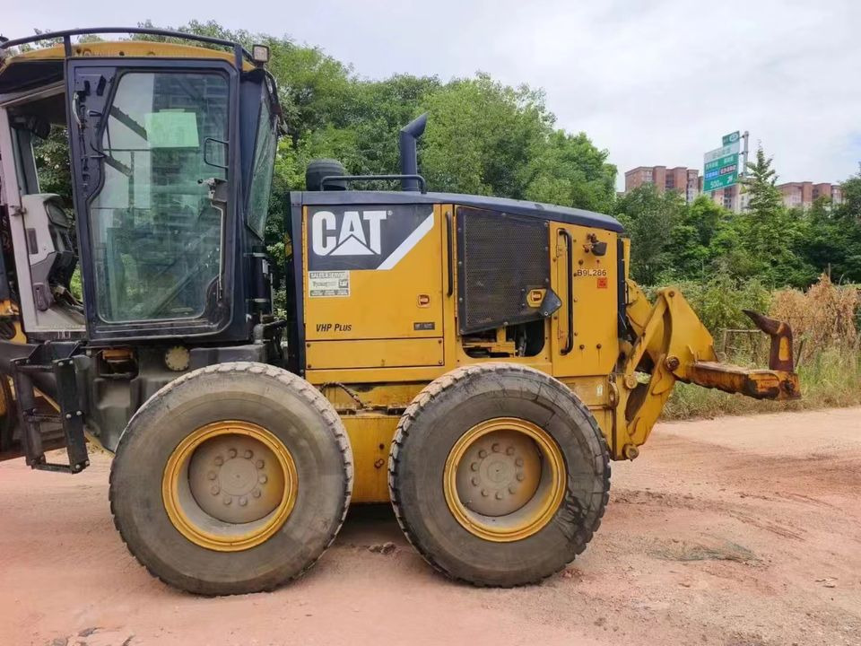 Original CAT 160M Grader Used Caterpillar Brand CAT 140H 140K 160K 120H 14G Motor Grader High Quality - آلة تسوية الأرض: صور 2 Original CAT 160M Grader Used Caterpillar Brand CAT 140H 140K 160K 120H 14G Motor Grader High Quality - آلة تسوية الأرض: صور 2