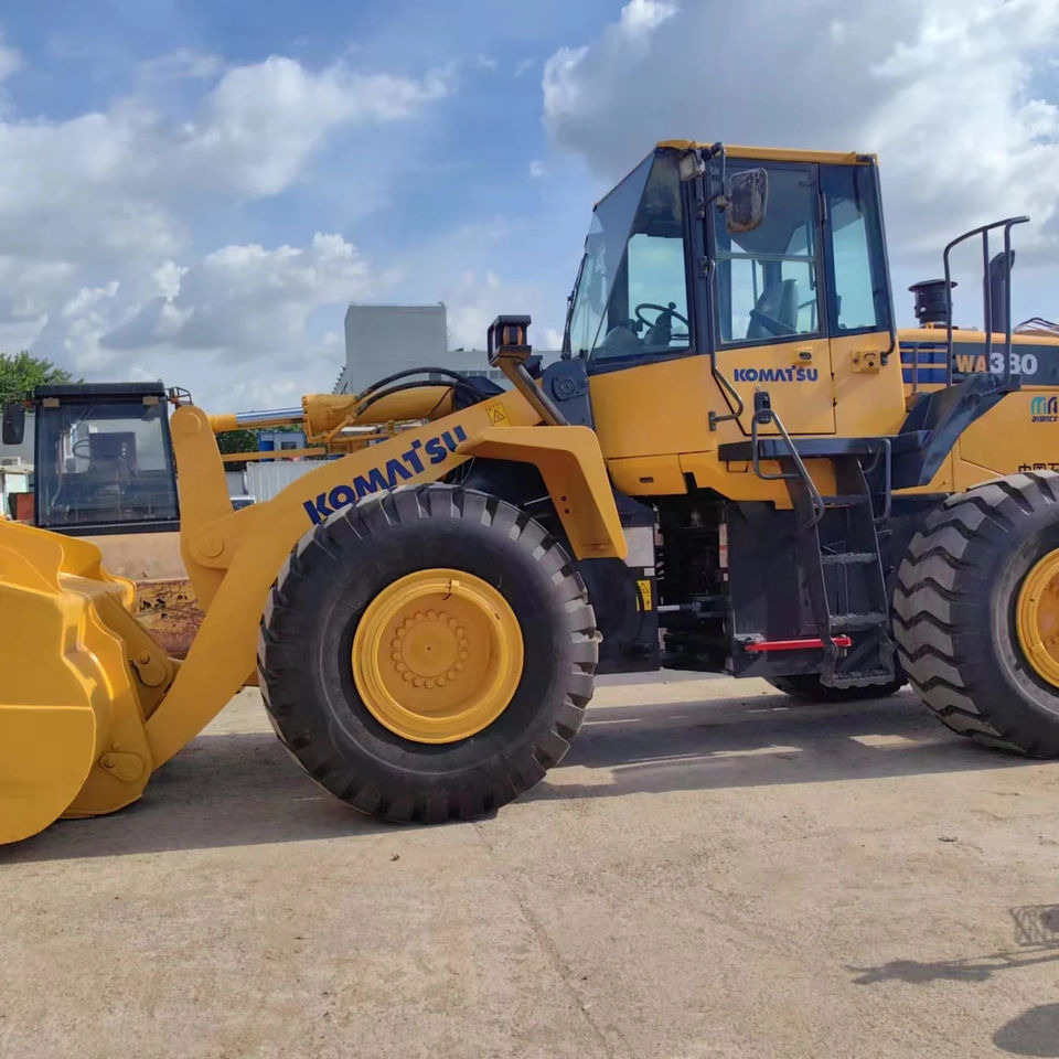 Original Good Condition Used Loader WA380Z-6 5 Ton Wheel Loader Construction Machinery for Komatsu - اللودر بعجل: صور 1 Original Good Condition Used Loader WA380Z-6 5 Ton Wheel Loader Construction Machinery for Komatsu - اللودر بعجل: صور 1