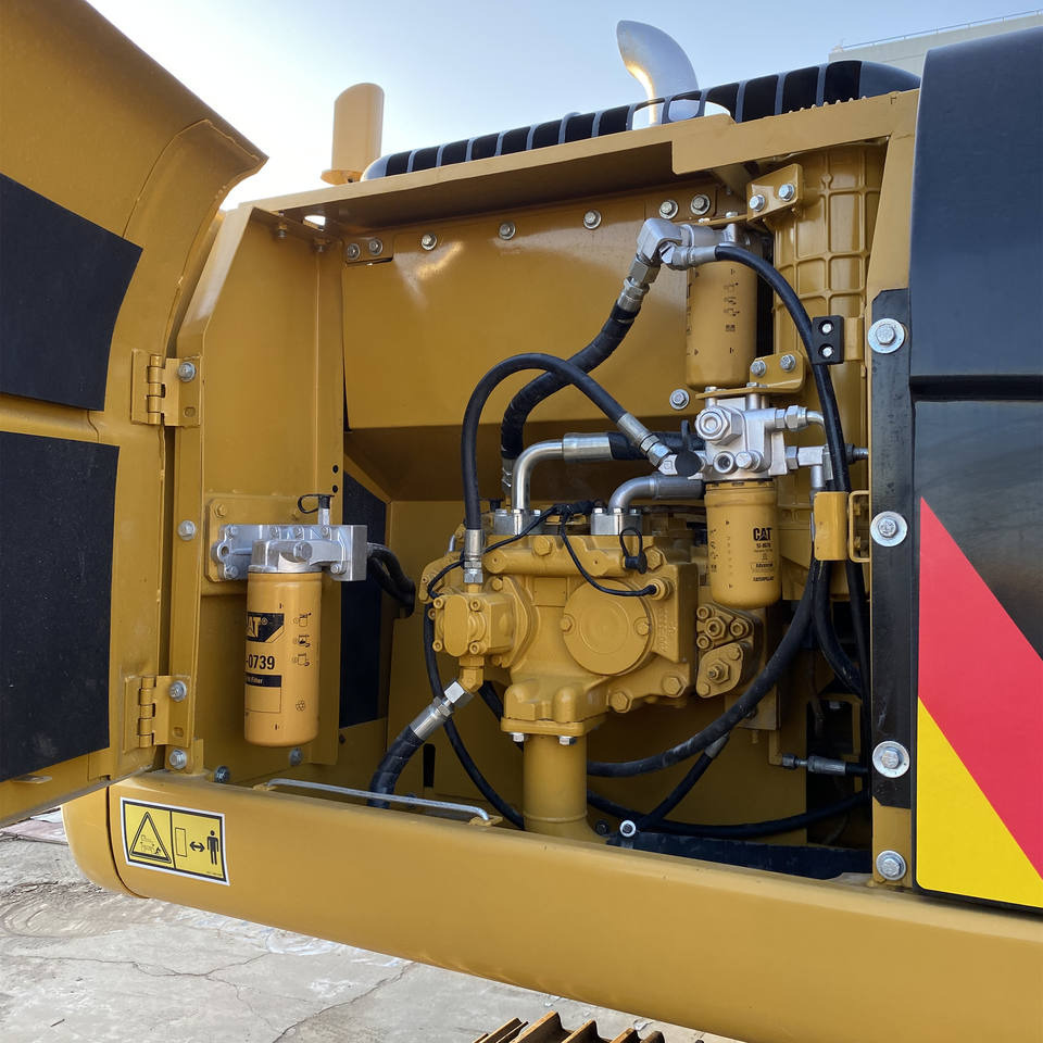 Original Japan Used CAT Crawler Excavator Used Cat 320D Excavator Caterpillar 330D2 320D2 Excavator - حفارات زحافة: صور 4 Original Japan Used CAT Crawler Excavator Used Cat 320D Excavator Caterpillar 330D2 320D2 Excavator - حفارات زحافة: صور 4