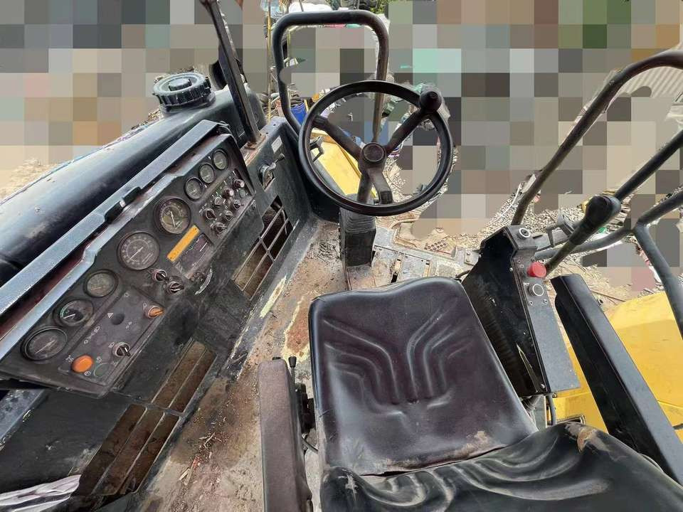 Used Dynapac Cc622 Compactor Similar to Very Cheap CA25D Dynapac Road Rollers for Sale CC622 in Stock for Sale in Stock - مدحلة الأسفلت: صور 4 Used Dynapac Cc622 Compactor Similar to Very Cheap CA25D Dynapac Road Rollers for Sale CC622 in Stock for Sale in Stock - مدحلة الأسفلت: صور 4