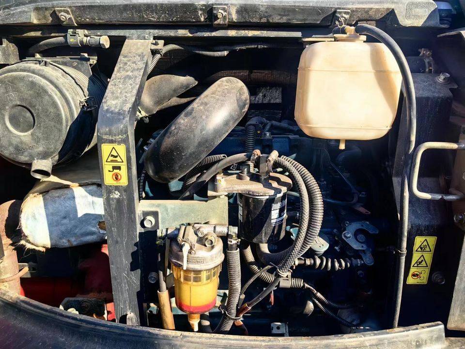 Used komatsu Pc35 Pc40 Pc55 Pc56,komatsu Mini Excavators Pc30 Pc15 Pc20 ,pc35 Pc40 Japan Import High Quality - حفارات زحافة: صور 4 Used komatsu Pc35 Pc40 Pc55 Pc56,komatsu Mini Excavators Pc30 Pc15 Pc20 ,pc35 Pc40 Japan Import High Quality - حفارات زحافة: صور 4