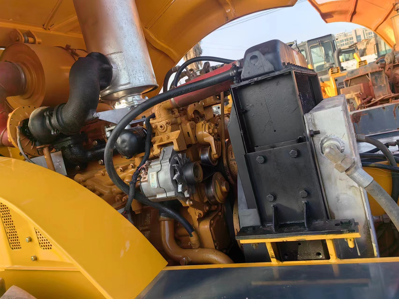 XCMG XS223J - مدماج: صور 4 XCMG XS223J - مدماج: صور 4