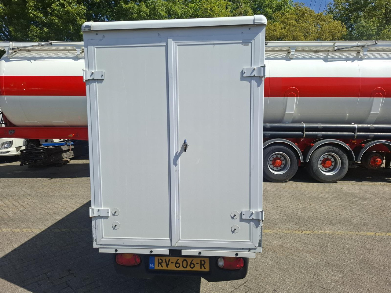 Aixam Mega E-Worker Elektrische Bakwagen RV-606-R - عربة جولف: صور 2 Aixam Mega E-Worker Elektrische Bakwagen RV-606-R - عربة جولف: صور 2