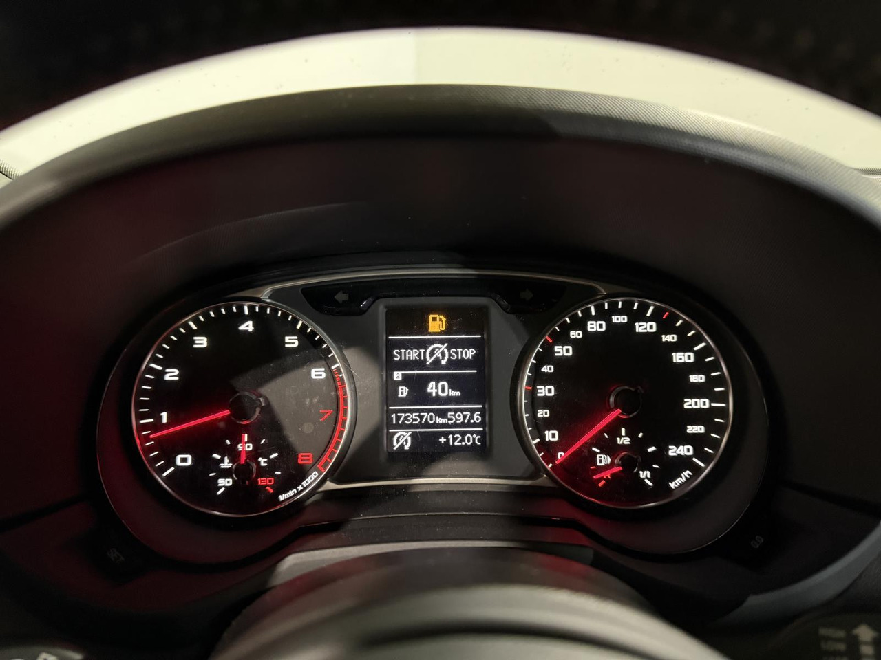 Audi | A1 | 1.2 TFSI Ambition Pro Line | 2011 | 173.570 km | 38PBP4 | Logisch - هاتشباك: صور 5 Audi | A1 | 1.2 TFSI Ambition Pro Line | 2011 | 173.570 km | 38PBP4 | Logisch - هاتشباك: صور 5
