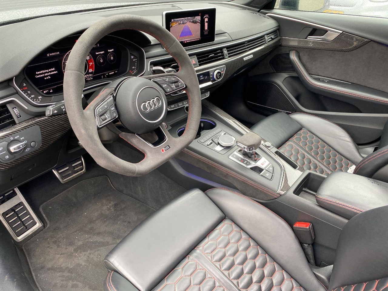 Audi A4 RS 4 Avant 2.9 TFSI quattro | 2018 | 96.192 km | Automaat | X706BT | NAP: Geen oordeel - سيارة: صور 5 Audi A4 RS 4 Avant 2.9 TFSI quattro | 2018 | 96.192 km | Automaat | X706BT | NAP: Geen oordeel - سيارة: صور 5