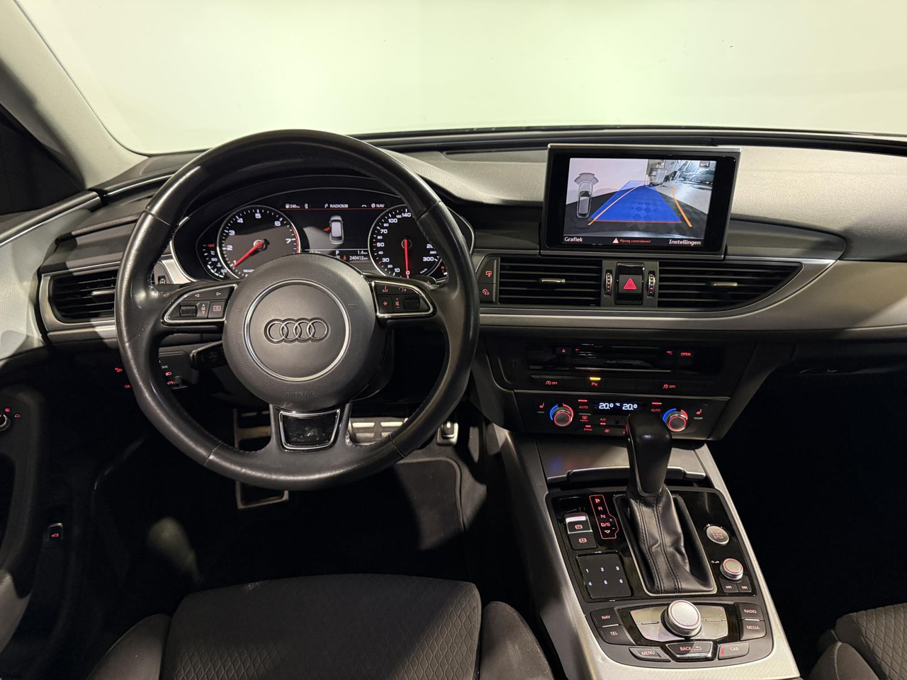 Audi | A6 Avant | 1.8 TFSI ultra Premium Edition | 2016 | 240.412 km | Automaat | L563VD | Geen oordeel - سيارة: صور 3 Audi | A6 Avant | 1.8 TFSI ultra Premium Edition | 2016 | 240.412 km | Automaat | L563VD | Geen oordeel - سيارة: صور 3