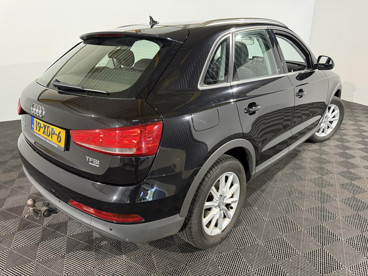Audi | Q3 | 2.0 TFSI quattro Pro Line | 2012 | 204.122 km | 19XDP6 | Logisch - سيارة دفع رباعي: صور 2 Audi | Q3 | 2.0 TFSI quattro Pro Line | 2012 | 204.122 km | 19XDP6 | Logisch - سيارة دفع رباعي: صور 2