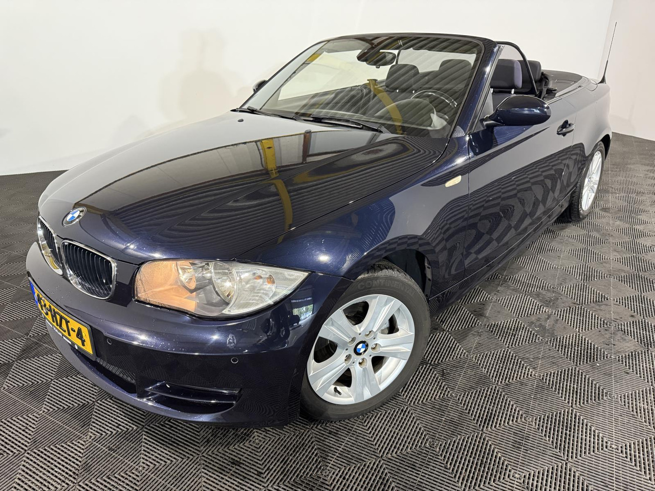 BMW | 1-serie Cabrio | 118i High Executive | 2009 | 114.310 km | 43HZT4 | Logisch - سيارة: صور 1 BMW | 1-serie Cabrio | 118i High Executive | 2009 | 114.310 km | 43HZT4 | Logisch - سيارة: صور 1