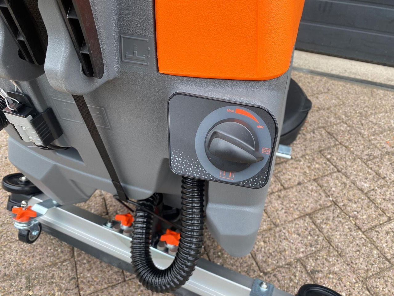 Daewoo DAFL50A Schrobzuigmachine - ماكينة تنظيف: صور 4 Daewoo DAFL50A Schrobzuigmachine - ماكينة تنظيف: صور 4