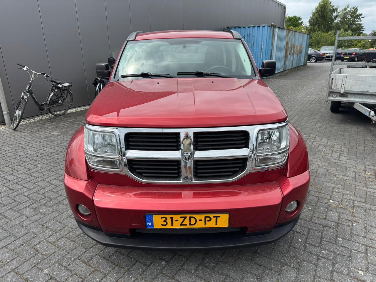 Dodge Nitro 3.7 V6 SXT | 2008 | 209.339 km | 31-ZD-PT - سيارة دفع رباعي: صور 2 Dodge Nitro 3.7 V6 SXT | 2008 | 209.339 km | 31-ZD-PT - سيارة دفع رباعي: صور 2