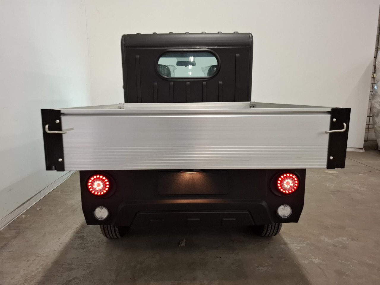 Elvtong Selvo S2. DCH + Kipper Open Cargo Box 1009461 - اتفس: صور 2 Elvtong Selvo S2. DCH + Kipper Open Cargo Box 1009461 - اتفس: صور 2