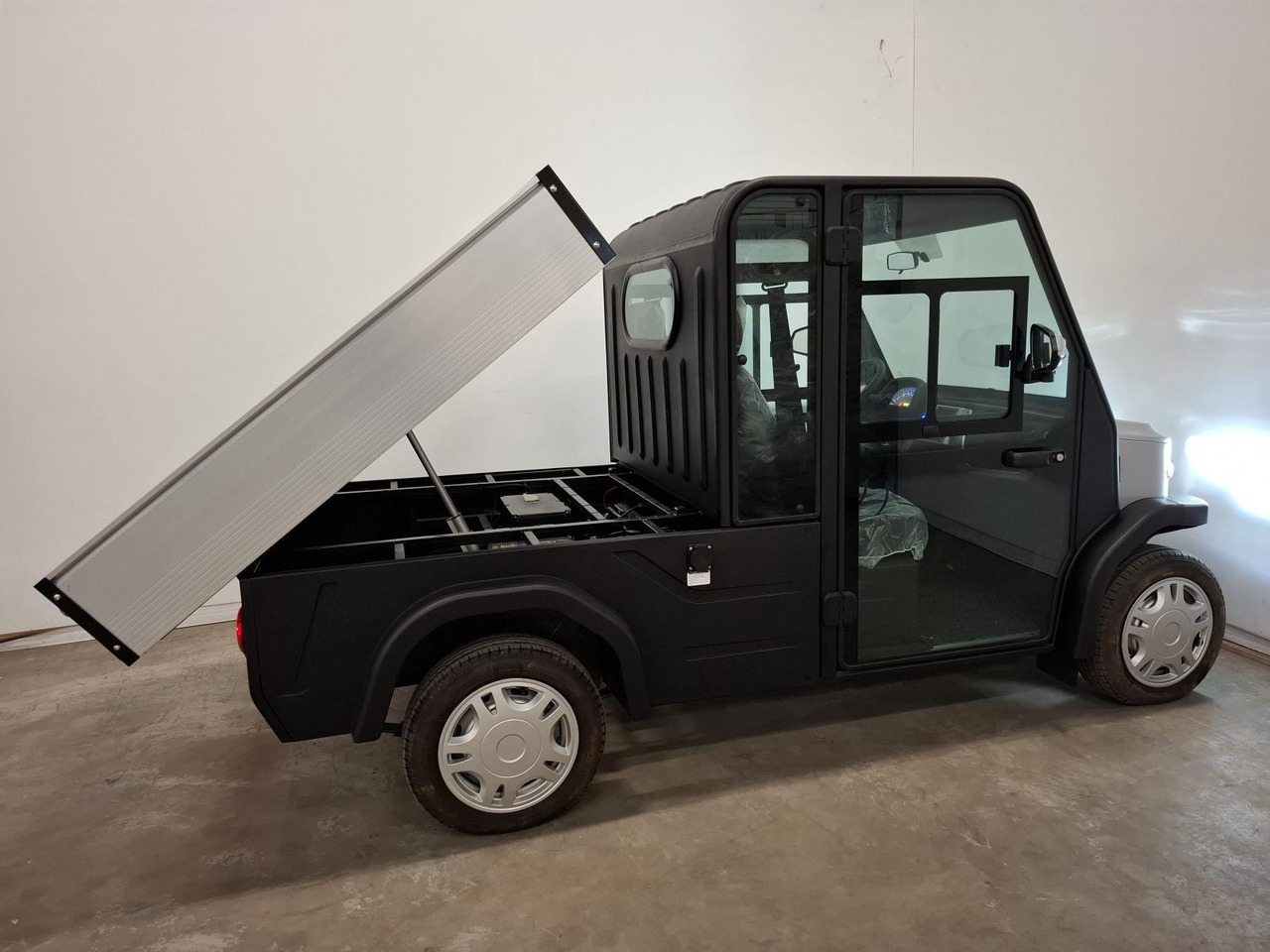 Elvtong Selvo S2. DCH + Kipper Open Cargo Box 1009461 - اتفس: صور 4 Elvtong Selvo S2. DCH + Kipper Open Cargo Box 1009461 - اتفس: صور 4