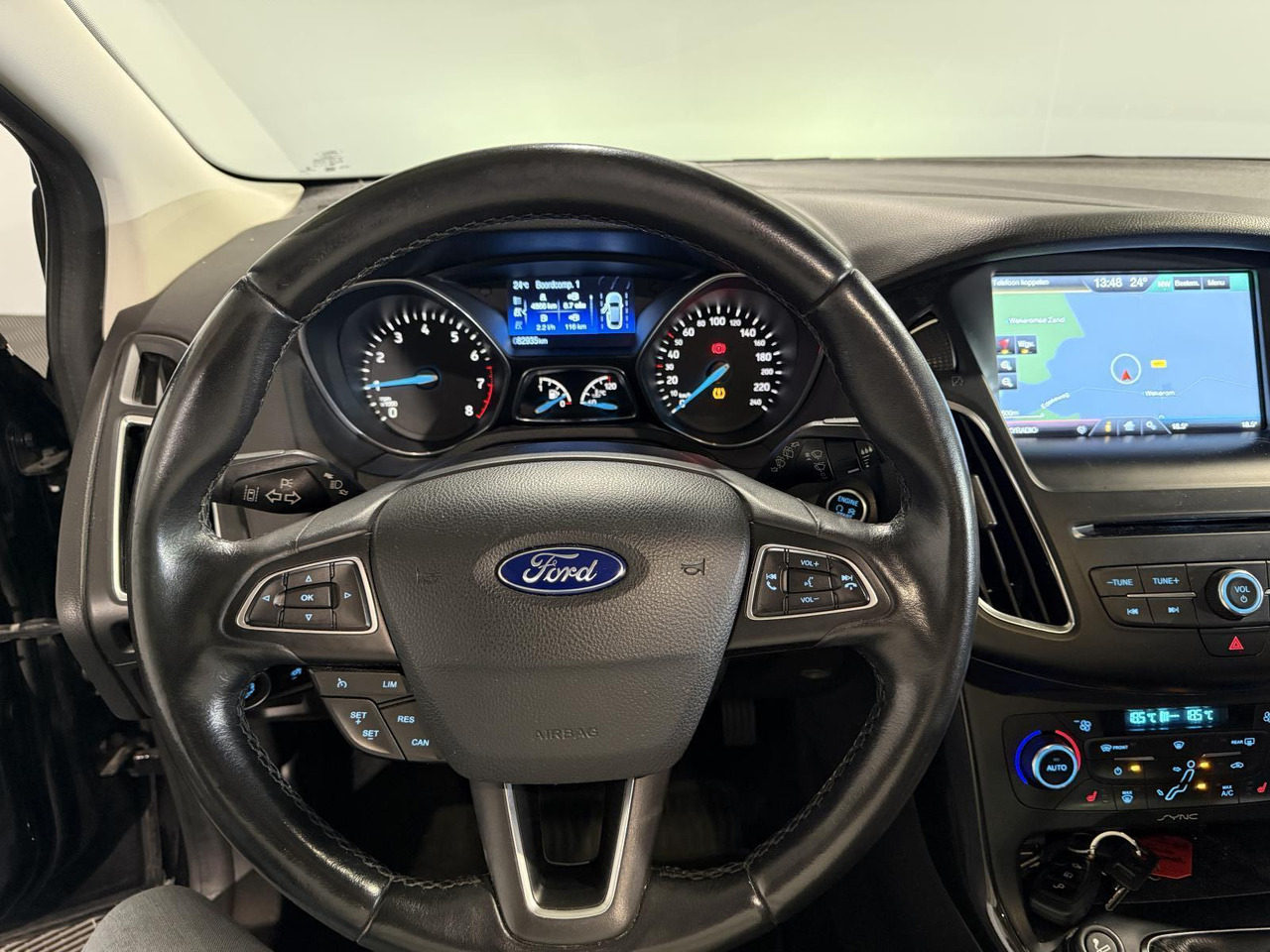 Ford | Focus Wagon | 1.0 Titanium Edition | 2015 | 82.935 km | P162BH | Geen oordeel - سيارة: صور 3 Ford | Focus Wagon | 1.0 Titanium Edition | 2015 | 82.935 km | P162BH | Geen oordeel - سيارة: صور 3