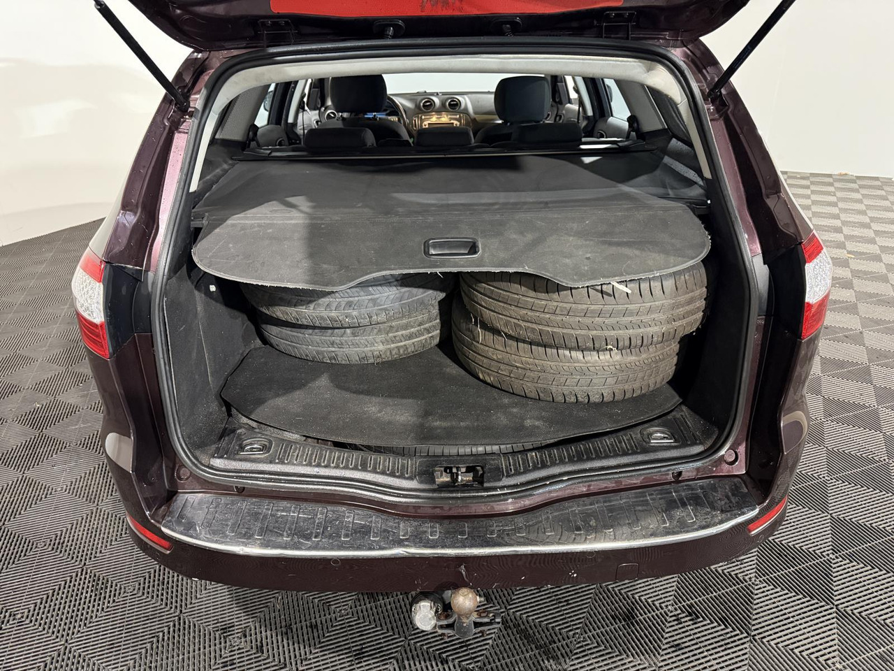 Ford | Mondeo Wagon | 2.0-16V Limited | 2010 | 193.300 km | 93LFJ8 | Logisch - سيارة: صور 3 Ford | Mondeo Wagon | 2.0-16V Limited | 2010 | 193.300 km | 93LFJ8 | Logisch - سيارة: صور 3