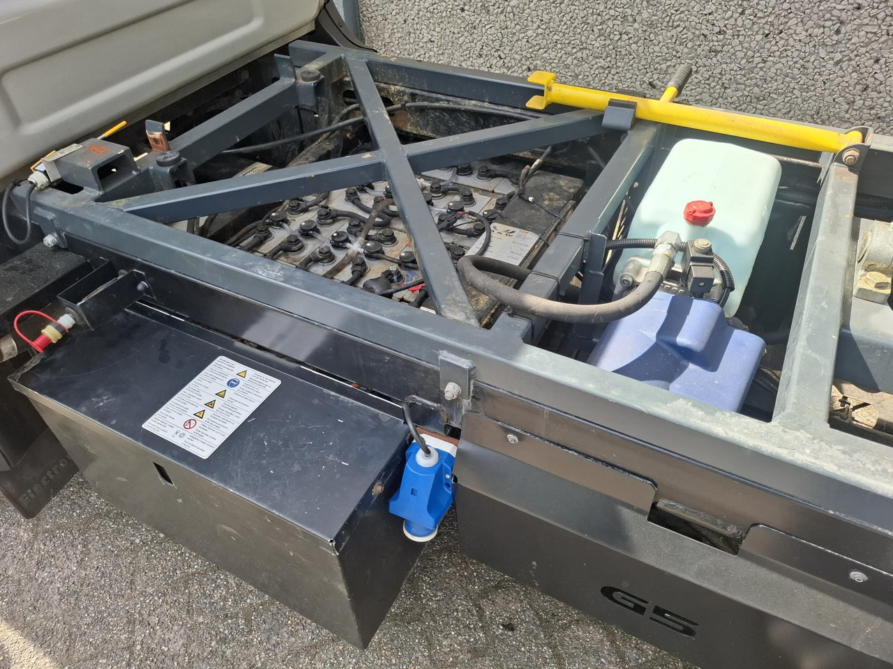 Goupil G5 Elektrische Stratenreinigingsmachine T-92-BSX - مركبة الخدمات الكهربائية: صور 2 Goupil G5 Elektrische Stratenreinigingsmachine T-92-BSX - مركبة الخدمات الكهربائية: صور 2