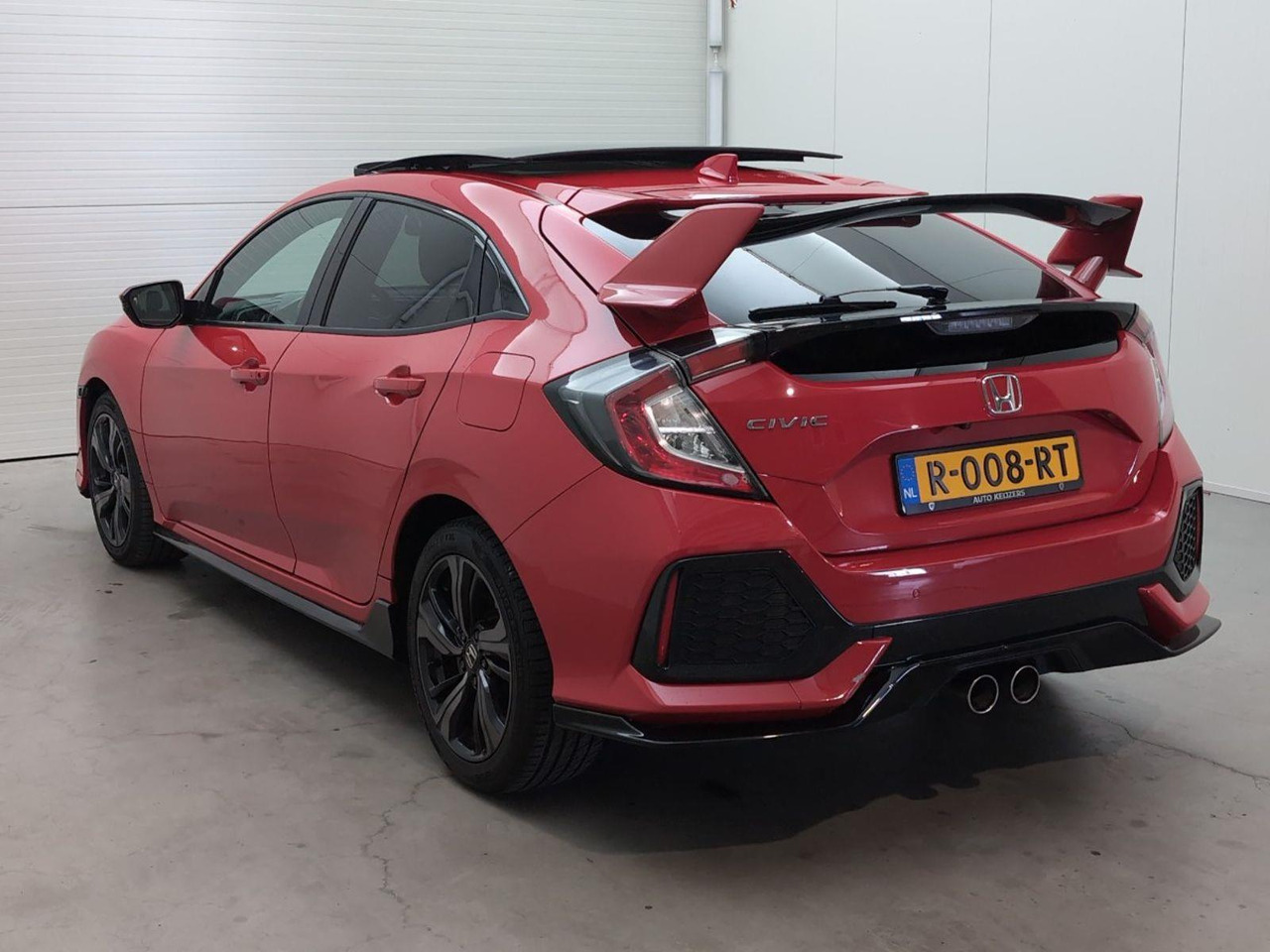 Honda Civic 1.5 i - VTEC Prestige | 2018 | 141.226 km | Automaat | R008RT | NAP: Geen oordeel - هاتشباك: صور 3 Honda Civic 1.5 i - VTEC Prestige | 2018 | 141.226 km | Automaat | R008RT | NAP: Geen oordeel - هاتشباك: صور 3