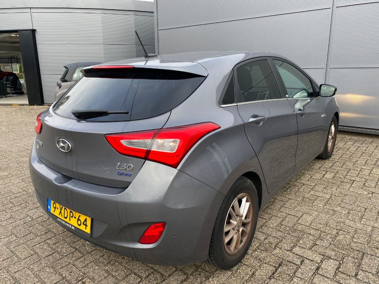 Hyundai i30 1.6 GDI Go! Plus | 2015 | 163.152 km | 9XDP64 | NAP: Logisch - هاتشباك: صور 4 Hyundai i30 1.6 GDI Go! Plus | 2015 | 163.152 km | 9XDP64 | NAP: Logisch - هاتشباك: صور 4