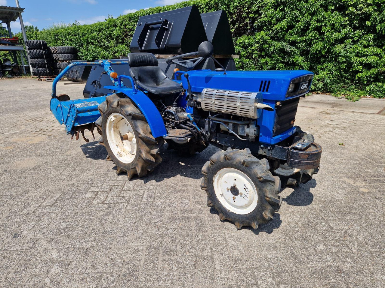 Iseki TX 1500 Minitractor met Grondfrees - جرار: صور 2 Iseki TX 1500 Minitractor met Grondfrees - جرار: صور 2