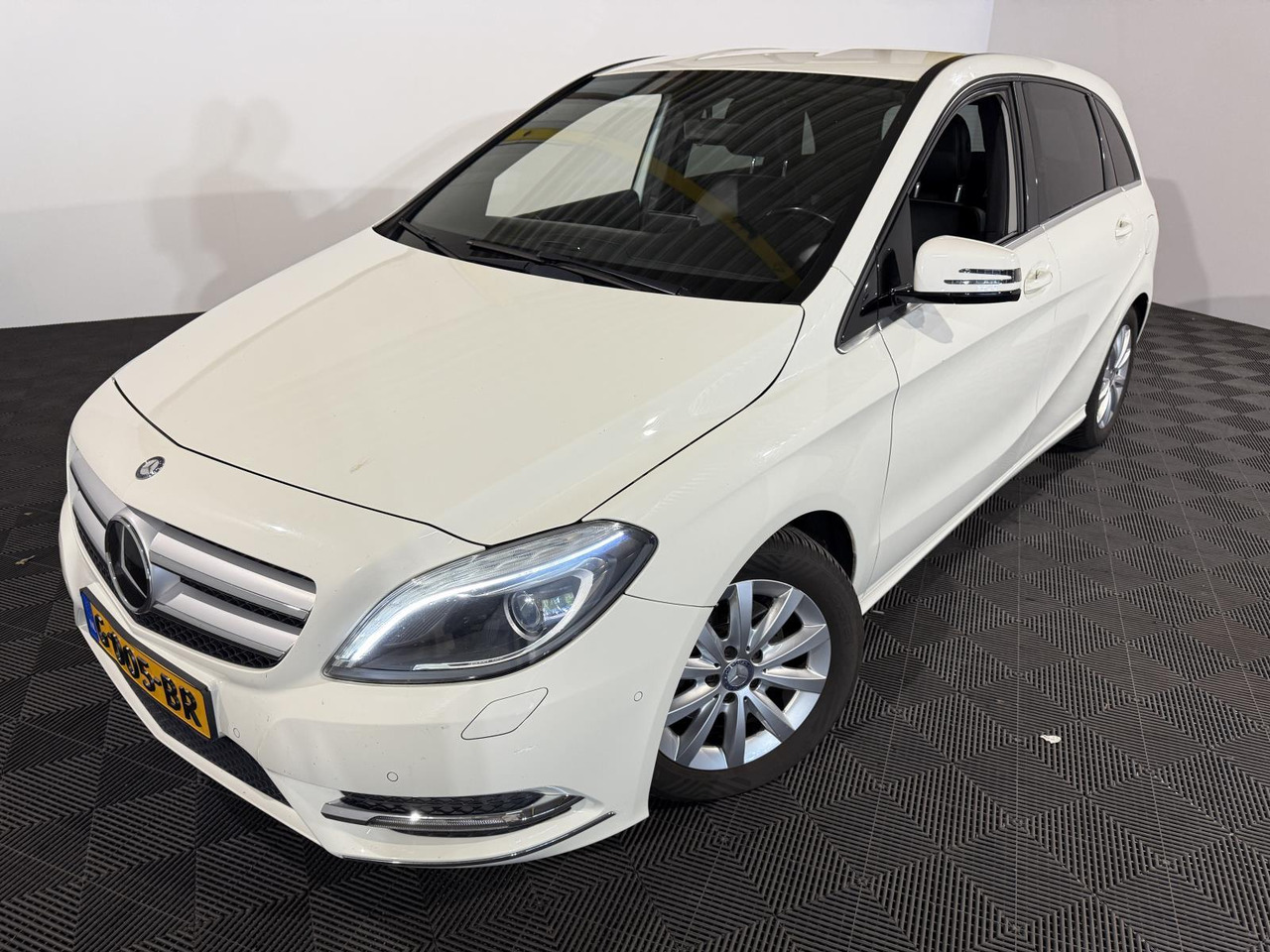 Mercedes-Benz | B-klasse | 180 Ambition | 2012 | 131.978 km | G005BR | Geen oordeel - سيارة: صور 1 Mercedes-Benz | B-klasse | 180 Ambition | 2012 | 131.978 km | G005BR | Geen oordeel - سيارة: صور 1