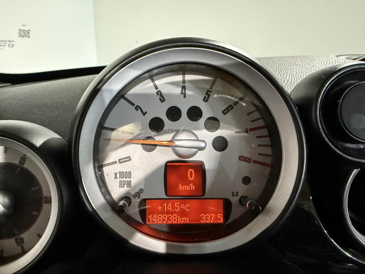Mini | Mini Cabrio | 1.6 Cooper Chili | 2010 | 148.938 km | 92LHF2 | Logisch - سيارة: صور 4 Mini | Mini Cabrio | 1.6 Cooper Chili | 2010 | 148.938 km | 92LHF2 | Logisch - سيارة: صور 4