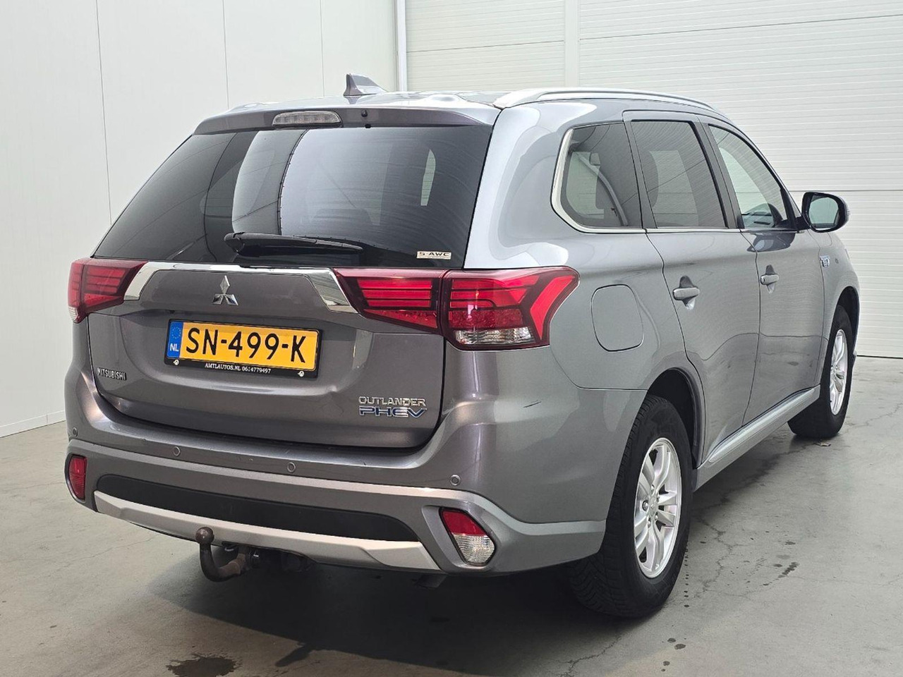 Mitsubishi Outlander 2.0 PHEV Pure | 2018 | 197.128 km | Automaat | SN499K | NAP: Logisch - سيارة دفع رباعي: صور 4 Mitsubishi Outlander 2.0 PHEV Pure | 2018 | 197.128 km | Automaat | SN499K | NAP: Logisch - سيارة دفع رباعي: صور 4