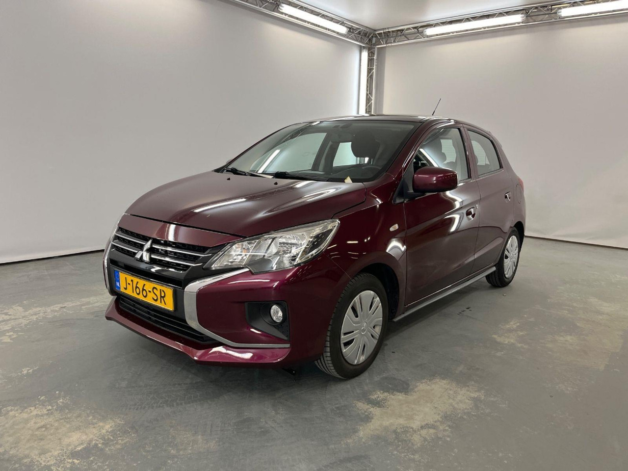Mitsubishi Space Star 1.0 Cool+ | 2020 | 58.994 km | J166SR | NAP: Logisch - هاتشباك: صور 1 Mitsubishi Space Star 1.0 Cool+ | 2020 | 58.994 km | J166SR | NAP: Logisch - هاتشباك: صور 1