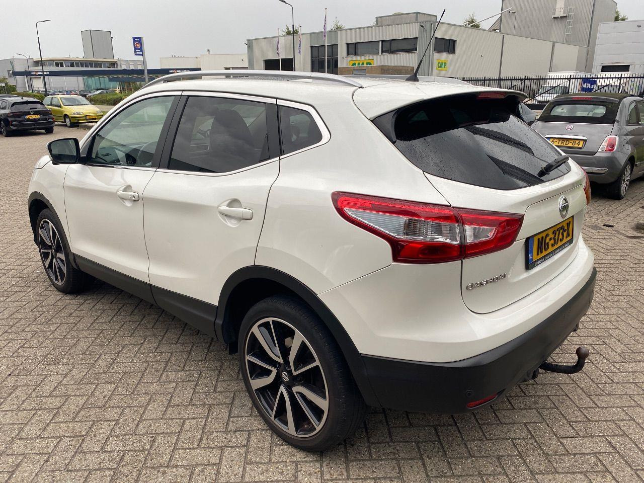 Nissan Qashqai 1.2 Tekna | 2016 | 172.484 km | Automaat | NG373X | NAP: Geen oordeel - سيارة دفع رباعي: صور 3 Nissan Qashqai 1.2 Tekna | 2016 | 172.484 km | Automaat | NG373X | NAP: Geen oordeel - سيارة دفع رباعي: صور 3