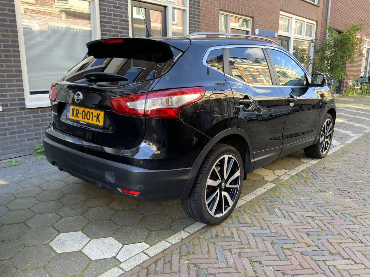 Nissan | Qashqai | 1.2 Tekna | 2016 | 193.328 km | Automaat | KR001K | Logisch - سيارة دفع رباعي: صور 2 Nissan | Qashqai | 1.2 Tekna | 2016 | 193.328 km | Automaat | KR001K | Logisch - سيارة دفع رباعي: صور 2